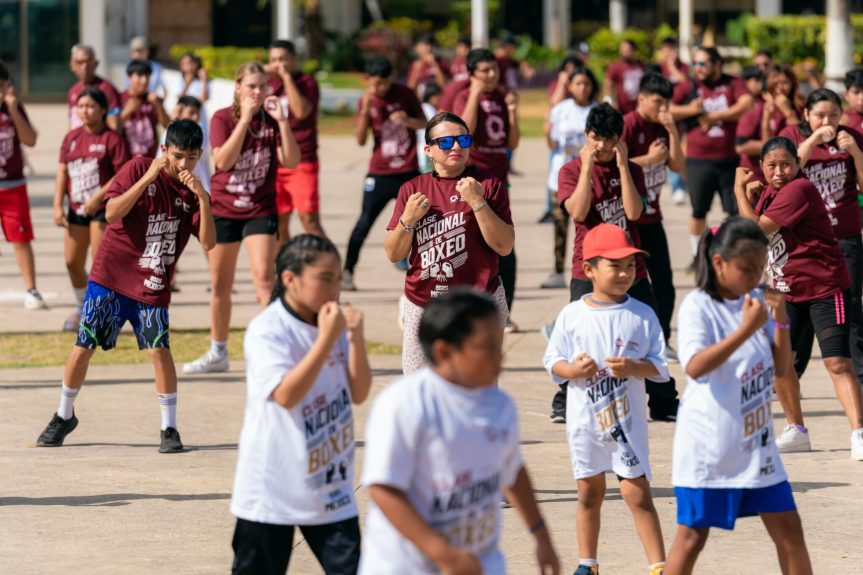 Cozumel participa en la mega clase nacional «Boxeando por la&nbsp;paz»