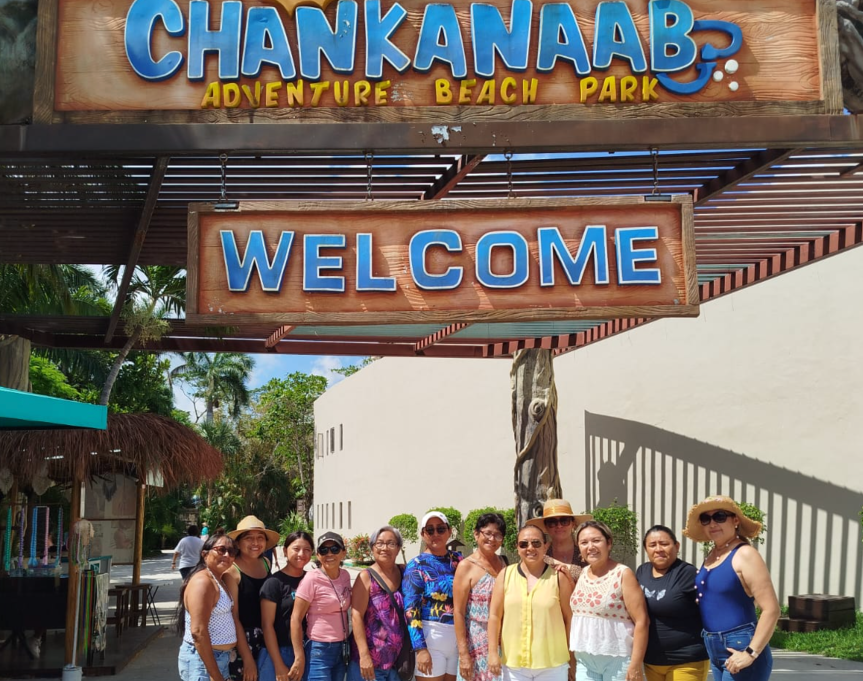 Celebra gobierno de Cozumel a madres y maestras del CDC Froylán López con visita a&nbsp;Chankanaab