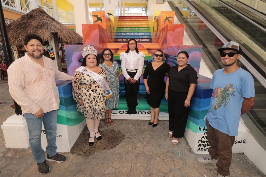Inauguran mural de arte urbano «Alas con Orgullo Cozumel» en Plaza del&nbsp;Sol