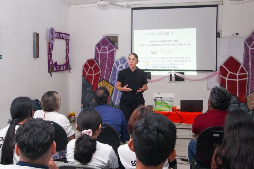 Gobierno de Cozumel fortalece acciones de prevención contra las drogas con jóvenes&nbsp;estudiantes