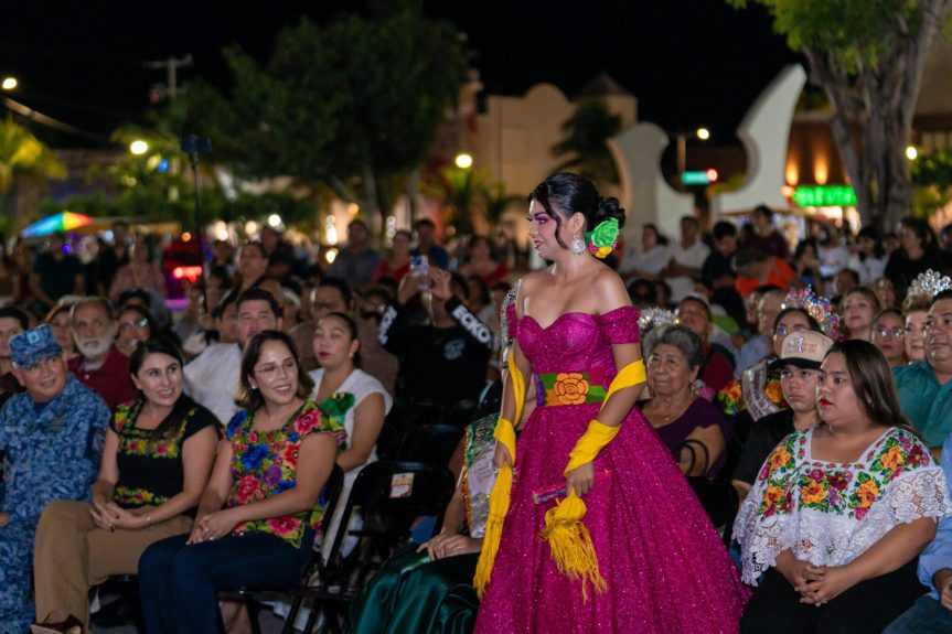 Chacón enciende luces patrias y corona a la embajadora de la Independencia&nbsp;2025