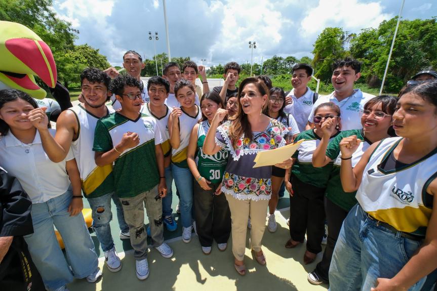Ante alumnos y maestros, anuncia Mara Lezama construcción de un domo en la&nbsp;UQROO