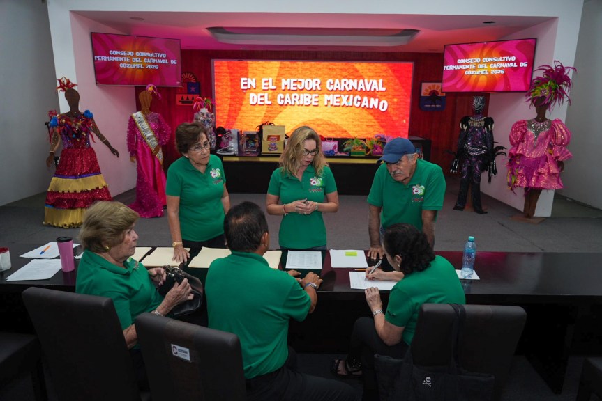 Reciben constancia candidatos a reyes y reinas del Carnaval de Cozumel&nbsp;2026