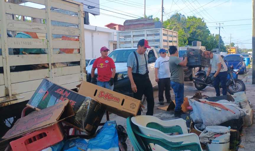 Gobierno Municipal fortalece el programa de descacharrización para proteger la salud de las familias&nbsp;cozumeleñas