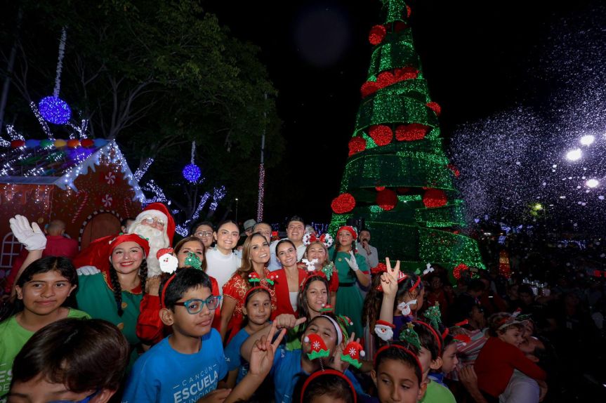 Iluminan Ana Paty Peralta y Mara Lezama con unión la&nbsp;Navidad