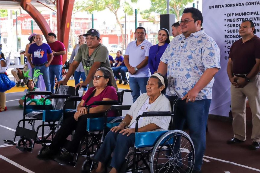 Chacón y Diana Sosa fortalecieron su labor social con entrega de aparatos funcionales a familias cozumeleñas durante el&nbsp;2025