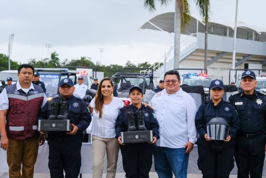Mara Lezama y Chacón fortalecen la seguridad de Cozumel con entrega de patrullas, equipo y uniformes a la Policía&nbsp;Municipal