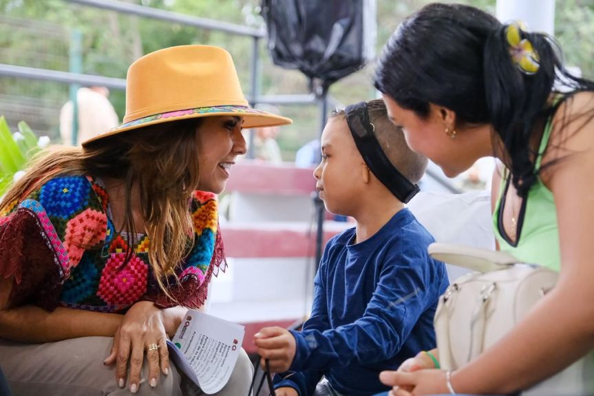 Atiende Mara Lezama de manera directa a las y los cozumeleños en “La Voz del&nbsp;Pueblo”