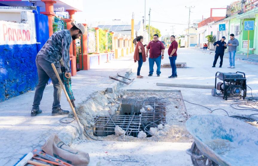 Chacón anuncia reapertura de circulación en tramo de la décima avenida tras concluir obras de repavimentación en la colonia&nbsp;Centro