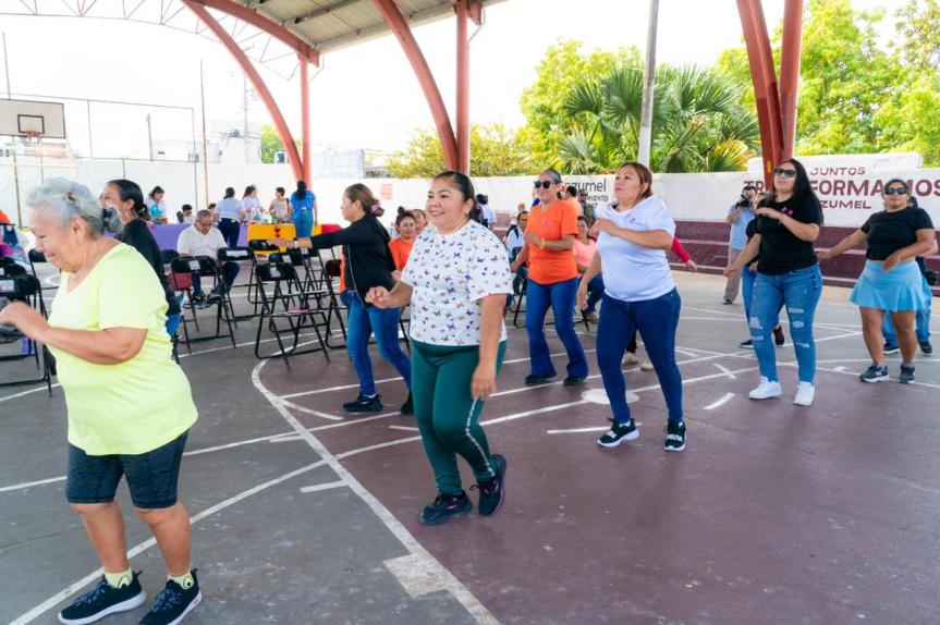 Gobierno Municipal impulsa el desarrollo y emprendimiento de mujeres con talleres del&nbsp;Comumu