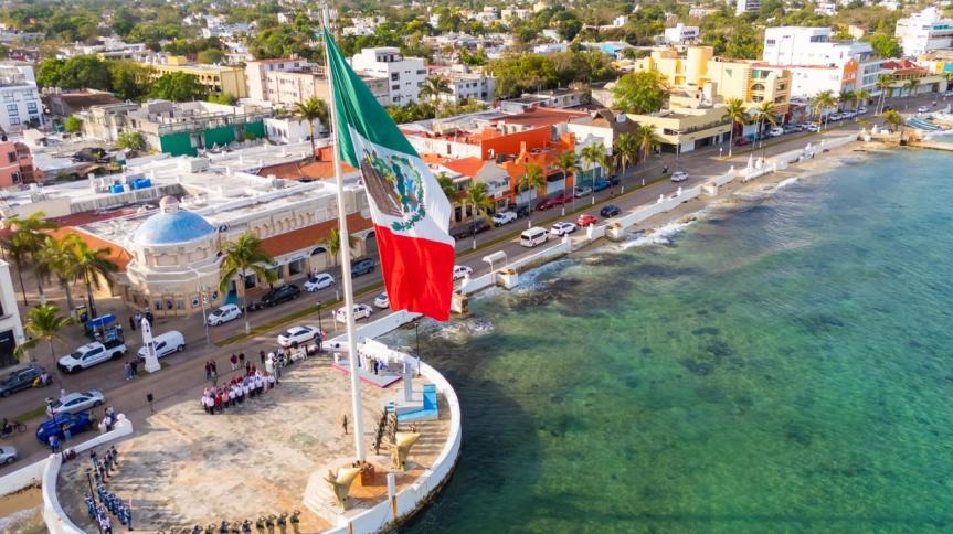 Gobierno Municipal realiza primer izamiento de bandera de&nbsp;abril