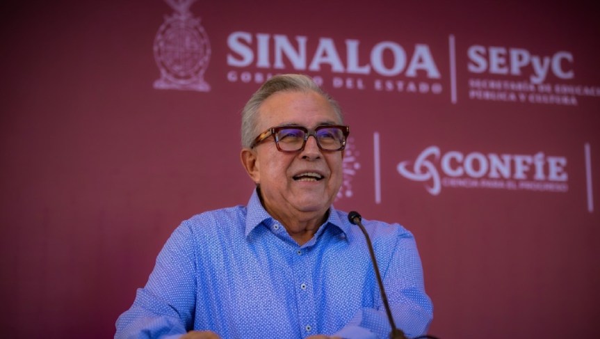 Rubén Rocha Moya, gobernador con licencia de Sinaloa, comparece ante la&nbsp;FGR