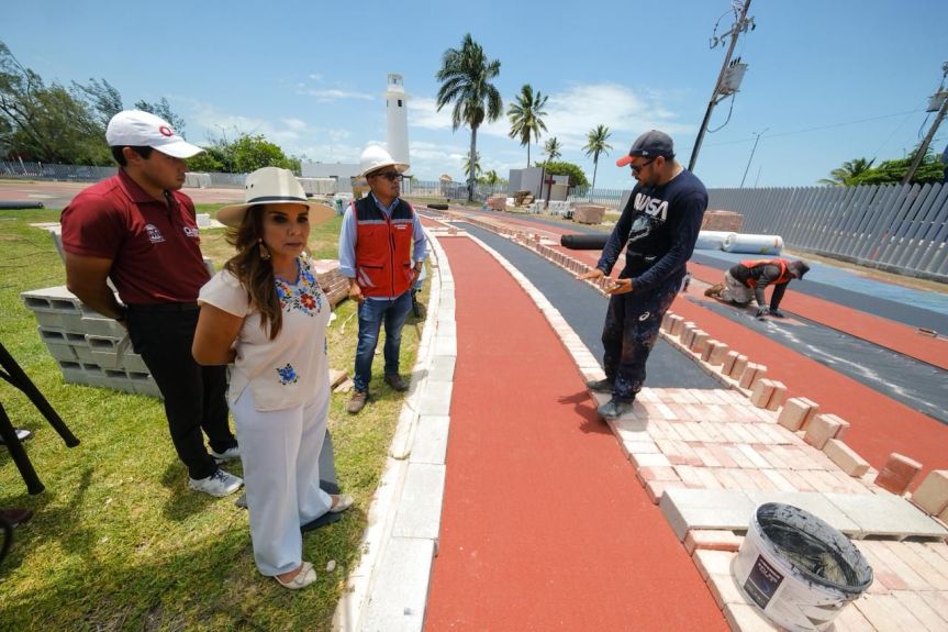 Supervisa Mara Lezama avances en la colocación de la superficie sintética en la primera pista de atletismo certificada de la Península en&nbsp;Chetumal