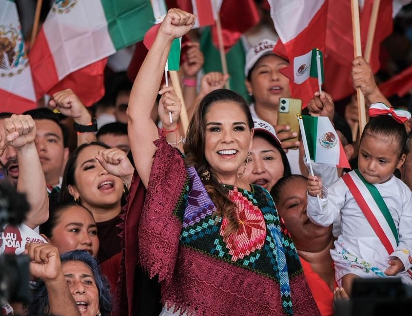 Mara Lezama y más de 25 mil quintanarroenses respaldan llamado de Claudia Sheinbaum en defensa de&nbsp;México